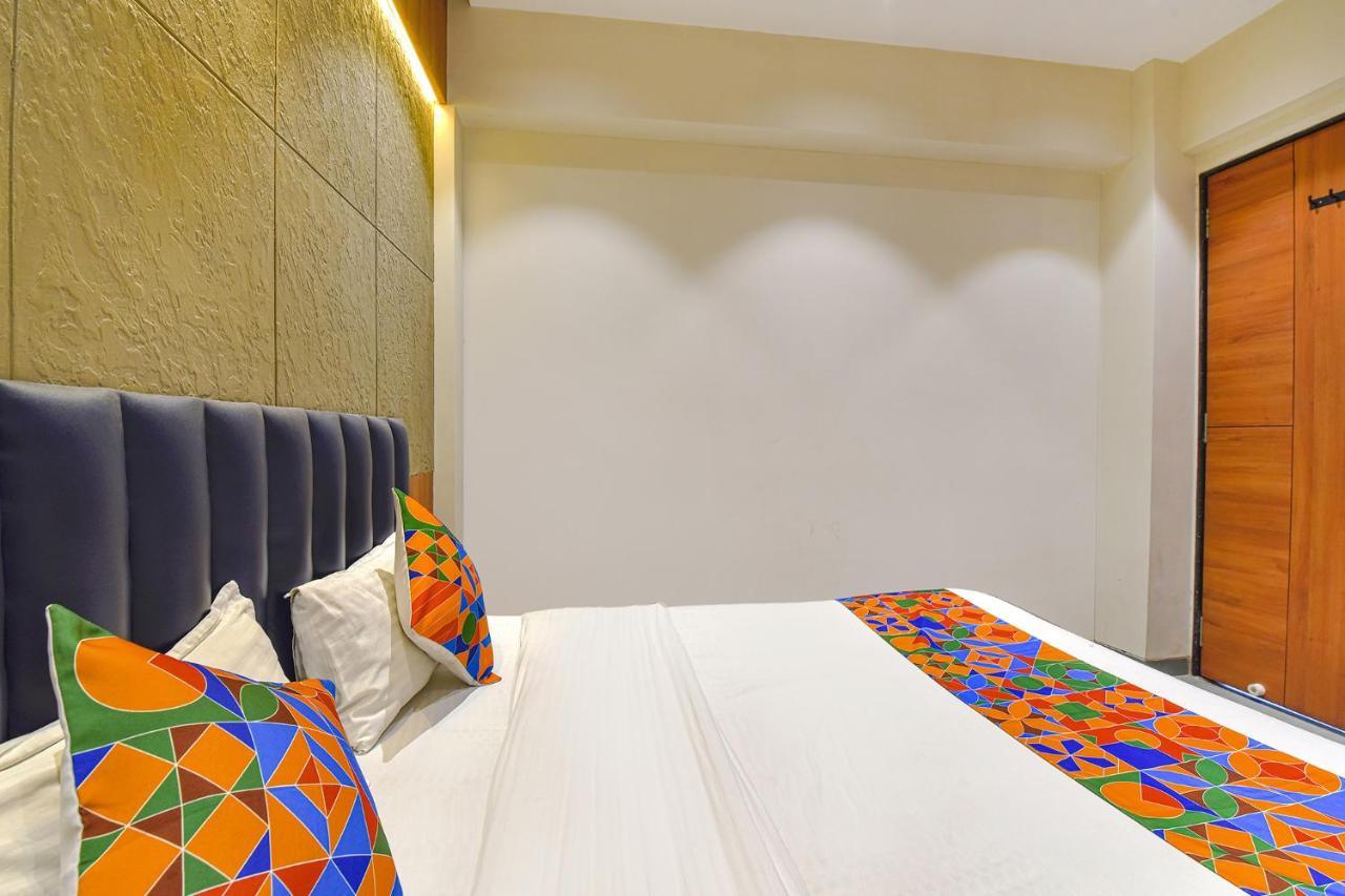 Fabhotel Udhna Inn, Near Udhna Junction Surat Bagian luar foto