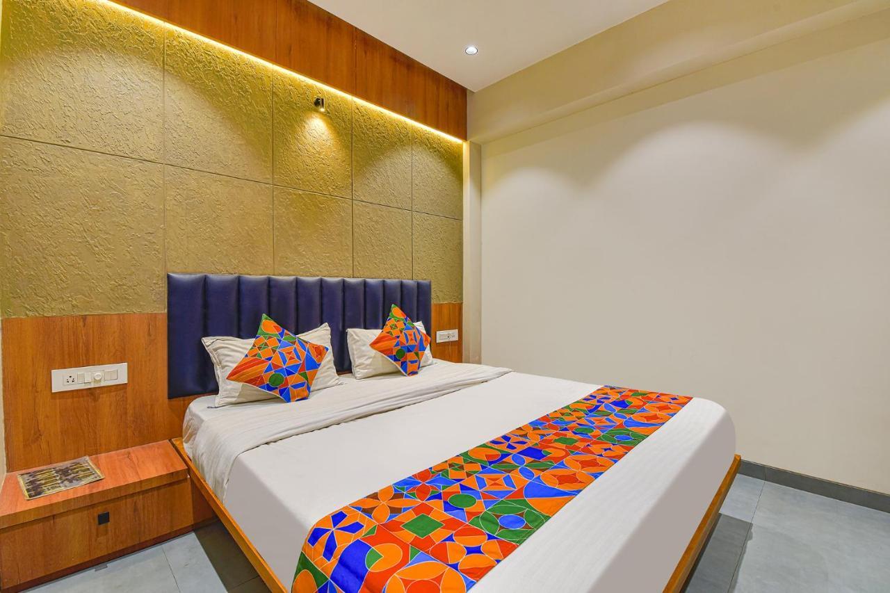Fabhotel Udhna Inn, Near Udhna Junction Surat Bagian luar foto