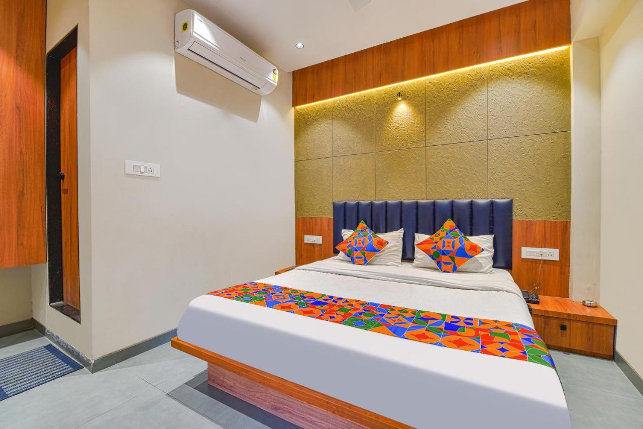 Fabhotel Udhna Inn, Near Udhna Junction Surat Bagian luar foto